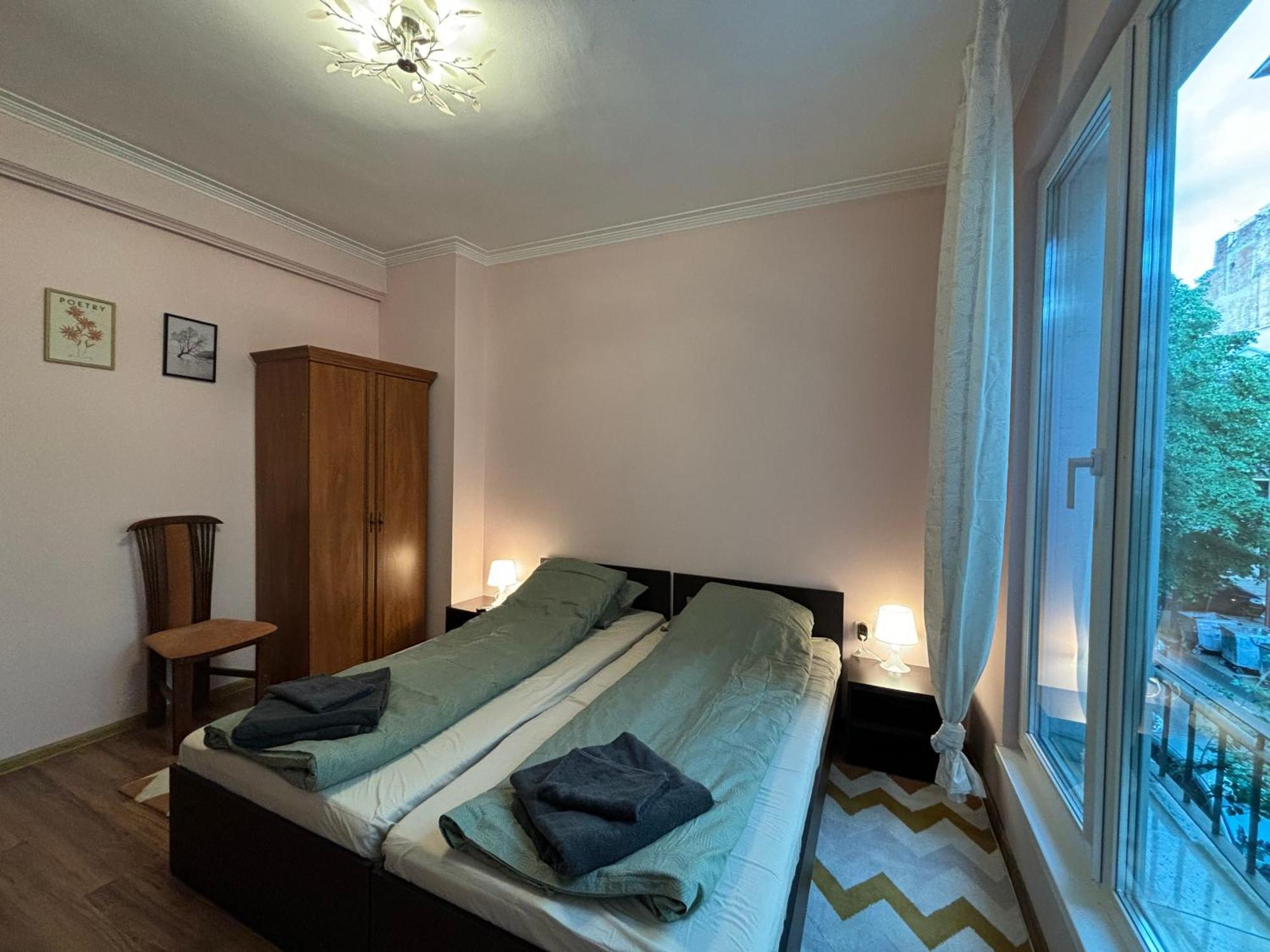 Quiet 2 Bedrooms Downtown Apart София Экстерьер фото